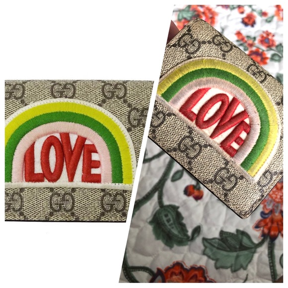 Gucci AUTHENTIC GG Supreme Rainbow Love Patch Small Wallet Rare
